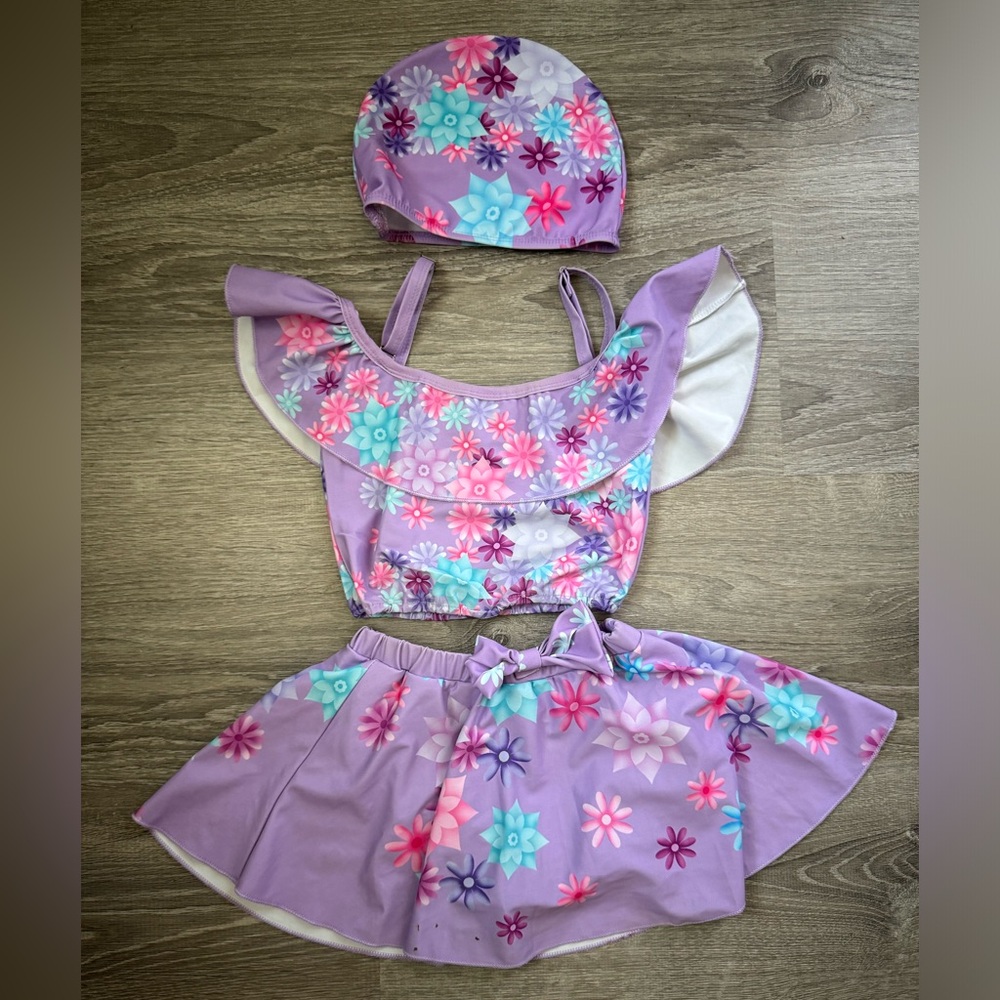 🌸EUC Encanto “Isabella” inspired bathing suit. Size 7/8.
